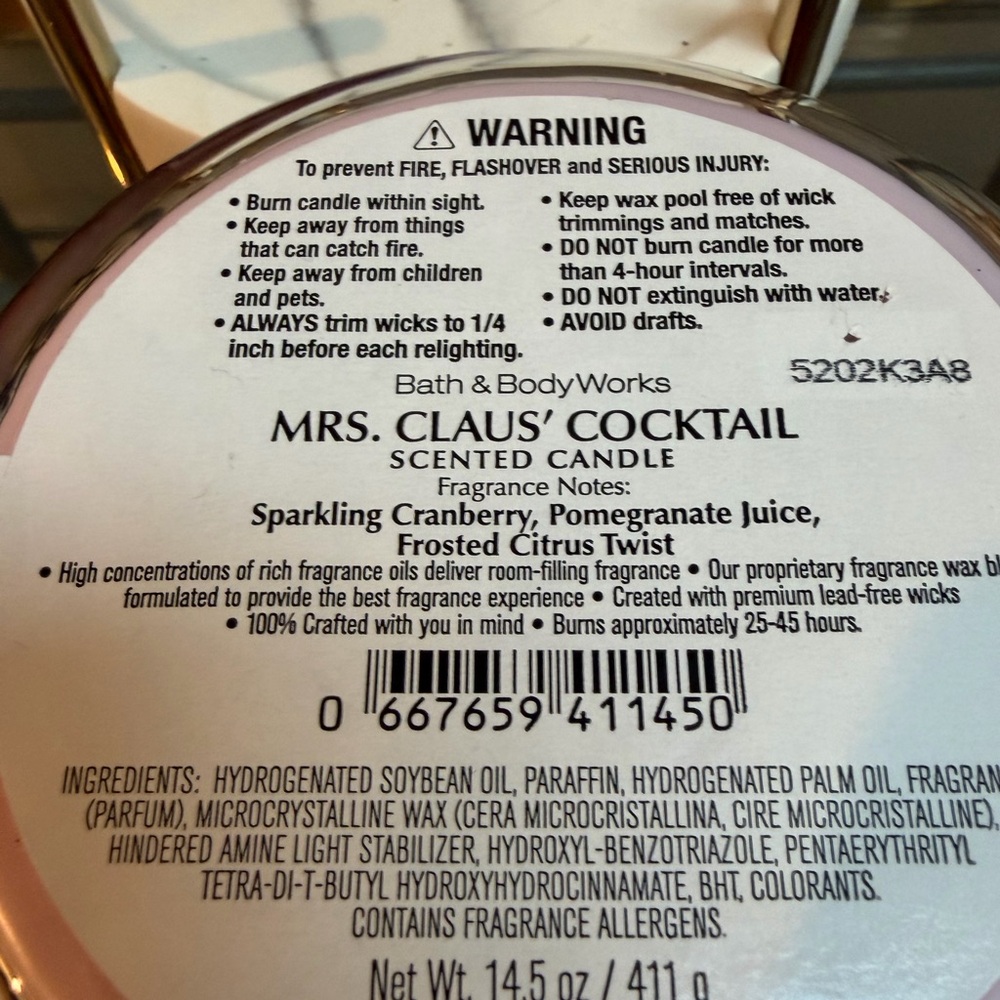 Bath & Body Works Mrs. Claus' Cocktail 3 Wick Candle Ornate Lid NWT Holiday - Picture 4 of 4